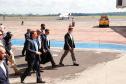 A Ponte da Integração Brasil – Paraguai atingiu quase 45% de execução em novembro, um ano e três meses após o início da construção, no Rio Paraná, em Foz do Iguaçu (Oeste). Nesta terça-feira (01), o governador Carlos Massa Ratinho Junior recebeu os presidentes Jair Bolsonaro e Mario Abdo Benítez e os acompanhou na vistoria à obra. 