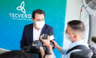 O governador Carlos Massa Ratinho Junior visitou nesta quinta-feira (10), ao lado do ministro do Desenvolvimento Regional, Rogério Marinho, a sede da construtora Tecverde, em Araucária, na Região Metropolitana de Curitiba (RMC). A empresa paranaense, fundada em 2009, é especialista no uso de uma tecnologia de origem alemã, baseada no uso da madeira, que pode acelerar a construção de casas populares.