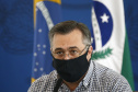 O governador Carlos Massa Ratinho Junior destacou nesta sexta-feira (11) que o Paraná está preparado para a campanha de vacinação contra o novo coronavírus assim que as vacinas forem aprovadas pelos órgãos reguladores. Ele também disse que a imunização respeitará o calendário nacional, que o Estado continua conversando com laboratórios e que tem R$ 200 milhões disponíveis para eventual aquisição, se necessário.Foto: Jonathan Campos/AEN