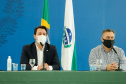 O governador Carlos Massa Ratinho Junior destacou nesta sexta-feira (11) que o Paraná está preparado para a campanha de vacinação contra o novo coronavírus assim que as vacinas forem aprovadas pelos órgãos reguladores. Ele também disse que a imunização respeitará o calendário nacional, que o Estado continua conversando com laboratórios e que tem R$ 200 milhões disponíveis para eventual aquisição, se necessário.
