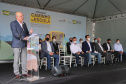 O governador Carlos Massa Ratinho Junior realiza nesta terca-feira (15), a entrega 45 Ônibus Rural Escolar acompanhado do ministro da Educação, Milton Ribeiro e do secretario de Educacao Renato Feder. Curitiba, 15/11/2020. Foto: Geraldo Bubniak/AEN