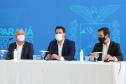 O governador Carlos Massa Ratinho Junior participa  nesta terca-feira (15), de coletiva de imprensa   para esclarecer dúvidas sobre o retorno presencial das aulas na Rede Pública de Ensino do Paraná,  acompanhado do ministro da Educação, Milton Ribeiro e do secretario de Educacao Renato Feder. Curitiba, 15/11/2020. Foto: Geraldo Bubniak/AEN