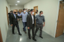 O Governo do Estado entregou nesta quinta-feira (28) ao município de Cambé, no Norte do Estado, a nova delegacia de Polícia Civil. Esta obra significa a reestruturação das atividades do órgão. Os novos espaços e a ausência de custódia de presos significam ampliação das diligências policiais e investigações para solucionar crimes, atividade fim da instituição. Junto à Delegacia, também foi inaugurado o prédio do 1º Distrito. Foto: Toni Silva