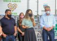 Permissionários atacadistas da Ceasa Curitiba fazem doação 25 toneladas de alimentos para entidades beneficentes de Curitiba e Região Metropolitana, além de famílias atingidas pelas chuvas em Irati, na região Centro-Sul do Estado. - Curitiba, 29/01/2021 - Foto: Veldelino Pontes