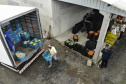 Vítimas da chuva recebem 25 toneladas de alimentos do Ceasa Paraná . IRATI.

Foto: Gilson Abreu/AEN