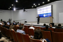 Foz do Iguaçu e Cascavel, no Oeste do Estado, agora têm representações locais da Invest Paraná, agência do promoção e prospecção de novos negócios e investimentos no Estado. A oficialização dessas novas representações foi feita pelo vice-governador Darci Piana nesta quinta-feira (4). Ele assinou termos de cooperação com representantes dos dois municípios.Foto: Camila Tonett