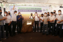 Nesta sexta-feira (5), o governador Carlos Massa Ratinho Junior e o diretor-geral de Itaipu, Joaquim Silva e Luna, estiveram no distrito de Santa Eliza, em Umuarama (Noroeste), para o lançamento da pedra fundamental da obra de revitalização da Estrada da Boiadeira. Foto: Gilson Abreu/AEN