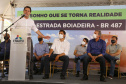 Nesta sexta-feira (5), o governador Carlos Massa Ratinho Junior e o diretor-geral de Itaipu, Joaquim Silva e Luna, estiveram no distrito de Santa Eliza, em Umuarama (Noroeste), para o lançamento da pedra fundamental da obra de revitalização da Estrada da Boiadeira.
Foto: Gilson Abreu/AEN