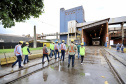 O Grupo de Trabalho do Plano Estadual Ferroviário (GT Ferrovias) realizou, nesta terça-feira (9), a primeira visita técnica ao Porto de Paranaguá. In loco, a comitiva conheceu os projetos que a Portos do Paraná desenvolve para aumentar a participação dessa matriz modal no transporte de carga. A pauta do encontro foi a importância da integração. Imagens: Claudio Neves/Portos do Paraná