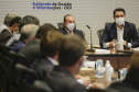 O presidente da cooperativa Lar, Irineo da Costa Rodrigues, apresentou nesta quarta-feira (10) ao governador Carlos Massa Ratinho Junior e aos secretários de Estado um plano de investimento de R$ 2,412 bilhões até 2024 na suinocultura e na avicultura, com previsão de dobrar a quantidade de funcionários diretos e alcançar 26 mil contratados. -  Curitiba, 10/02/2021  -  Foto: Jonathan Campos/AEN