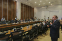 O presidente da cooperativa Lar, Irineo da Costa Rodrigues, apresentou nesta quarta-feira (10) ao governador Carlos Massa Ratinho Junior e aos secretários de Estado um plano de investimento de R$ 2,412 bilhões até 2024 na suinocultura e na avicultura, com previsão de dobrar a quantidade de funcionários diretos e alcançar 26 mil contratados. -  Curitiba, 10/02/2021  -  Foto: Jonathan Campos/AEN