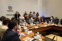 Deputados, prefeitos e lideranças do Sudoeste participaram de reunião sobre a revitalização da PRC-280 e a inclusão da rodovia no pacote de concessões do Governo Federal. O encontro contou com o vice-governador Darci Piana, o chefe da Casa Civil, Guto Silva; o secretário estadual de Infraestrutura e Logística, Sandro Alex, e o diretor-geral do DER-PR, Fernando Furiatti.  Foto: Guilherme Flores