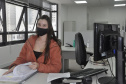 Integrada e atenta aos movimentos da sociedade moderna, a Fomento Paraná vem aumentando o número de mulheres no quadro de colaboradores e nos cargos de gestão trazendo uma nova visão à tomada de decisão de crédito da instituição. Na foto, Gabriely Nascimento   - Curitiba, 08/03/2021  -  Foto: Divulgação Fomento Paraná