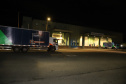 O Paraná recebe mais 148,6 mil doses do imunizante CoronaVac para continuar a vacinação contra a Covid-19 no estado. O lote enviado pelo Ministério da Saúde chegou no início da noite no Centro de Medicamentos do Paraná (Cemepar), em Curitiba.09/03/2021. Foto: Geraldo Bubniak/AEN