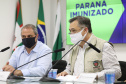 O secretário estadual de Saúde, Beto Preto, atende   a imprensa para explicar detalhes do Decreto 7.145/2021, publicado nesta sexta-feira (19). A normativa endurece as regras de isolamento social em municípios da Região Metropolitana de Curitiba. Foto: Geraldo Bubniak/AEN