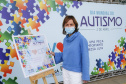 Noventa peças formam o quebra-cabeça que uniu autoridades do Paraná em prol da conscientização sobre o Transtorno do Espectro Autista, nesta segunda-feira (5). Em uma ação organizada pela Superintendência Geral de Ação Solidária do Governo do Estado (SGAS), o governador Carlos Massa Ratinho Junior, secretários de Estado e chefes de outros poderes compareceram ao Palácio Iguaçu para montarem uma peça do mosaico que serve de metáfora para a complexidade do autismo.Foto: Jonathan Campos/AEN
