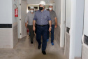 O secretário de Estado da Saúde, Beto Preto, vistoriou as obras do Hospital Regional de Toledo nesta quarta-feira (7). O Estado já investiu R$ 13 milhões e vai ofertar 69 leitos, sendo 26 cirúrgicos e 33 clínicos, além de dez Unidades de Terapia Intensiva (UTI). Foto:SESA