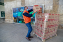 A edição 2021 da campanha Cesta Solidária Paraná, encerrada na terça-feira (06), conseguiu arrecadar mais de 200 toneladas de alimentos. . Foto: Valdelino Pontes
