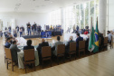 O governador Carlos Massa Ratinho Junior e o presidente da Assembleia Legislativa do Paraná, Ademar Traiano, lançaram nesta quarta-feira (14), no Palácio Iguaçu, a segunda edição do programa Paraná Mais Cidades, que disponibilizará meio bilhão para investimentos nos 399 municípios. Os recursos são do Tesouro Estadual e da sobra orçamentária do Poder Legislativo. -  Curitiba, 14/04/2021  -  Foto: Jonathan Campos/AEN