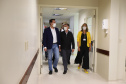 O governador Carlos Massa Ratinho Junior visita nesta quarta-feira (14) o Hospital Regional São Sebastião, na Lapa. A Secretaria de Estado da Saúde disponibiliza seis leitos de UTI no hospital. A unidade já conta com 40 leitos de enfermaria na estratégia de combate à Covid-19. 14/04/2021 - Foto: Geraldo Bubniak/AEN