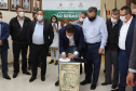 O governador Carlos Massa Ratinho Junior visita nesta quarta-feira (14) o Hospital Regional São Sebastião, na Lapa. A Secretaria de Estado da Saúde disponibiliza seis leitos de UTI no hospital. A unidade já conta com 40 leitos de enfermaria na estratégia de combate à Covid-19. 14/04/2021 - Foto: Geraldo Bubniak/AEN