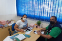 A equipe do programa CGE Itinerante, da Controladoria-Geral do Estadol (CGE), concluiumais um roteiro pelas cidades do interior do Paraná. Os servidores conferiram a distribuiçãoda vacina contra a Covid-19 e dos kits de merenda escolar para famílias com filhos na red estadual.  -  Foto: Divulgação CGE 
