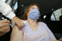 
Quase nove em cada dez pessoas com idade acima de 65 anos já tomou a primeira dose da vacina contra a Covid-19 no Paraná. O Estado vacinou 1.057.518 pessoas nessa faixa etária, 86% de um público que conta com 1.227.551 pessoas, de acordo com o Plano Estadual de Vacinação contra a Covid-19. 
Foto: Gilson Abreu/AEN