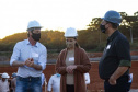 Prefeitos e vereadores de municípios atendidos pelo Sistema de Abastecimento Integrado de Curitiba e Região Metropolitana (SAIC) visitaram nesta semana a obra de construção da Barragem Miringuava, em São José dos Pinhais. Eles foram recebidos por diretores da Sanepar.  -  Curitiba, 20/05/2021  -  Foto: Sanepar