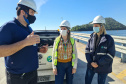 No começo da semana, técnicos e funcionários da Secretaria de Saúde do Estado e da Secretaria Municipal de Saúde e Prevenção de Paranaguá (SEMSAP) estiveram no Porto de Paranaguá para fazer o reconhecimento e uma análise prévia da área do cais, para definição de metodologias e técnicas de aplicação do ?fumacê?, com objetivo de combater a proliferação do mosquito da dengue. - Foto_ Claudio Neves/Portos do Paraná