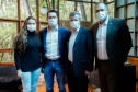 O governador Carlos Massa Ratinho Junior se encontrou nesta sexta-feira (28) com o secretário nacional de Políticas sobre Drogas, Luiz Roberto Beggiora, para discutir novos projetos de segurança para o Paraná. Na ocasião, o governador também agradeceu duas novas aeronaves concedidas ao Estado.  -  Curitiba, 28/05/2021  -  foto: Jonathan Campos/AEN