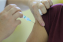 Com eficiência superior a 80%, Paraná ultrapassa 3,6 milhões de vacinas aplicadas contra a Covid-19.Foto: Geraldo Bubniak/AEN