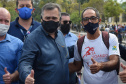 O Paraná começou a vacinar trabalhadores portuários e aeroportuários contra a Covid-19 nesta sexta-feira (28). As doses da vacina AstraZeneca/Fiocruz destinadas a estes grupos foram enviadas pelo Ministério da Saúde nesta semana. - Paranaguá, 28/05/2021  -  Foto: Américo Antonio/SESA