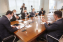 O governador Carlos Massa Ratinho Junior formalizou nesta segunda-feira (31) o repasse de R$ 2,45 milhões para um projeto do Hospital Angelina Caron, localizado em Campina Grande do Sul, na Região Metropolitana de Curitiba, para melhorar o atendimento do público idoso, que representa 35% dos pacientes da unidade. Foto: Jonathan Campos/AEN