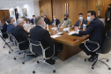 O governador Carlos Massa Ratinho Junior formalizou nesta segunda-feira (31) o repasse de R$ 2,45 milhões para um projeto do Hospital Angelina Caron, localizado em Campina Grande do Sul, na Região Metropolitana de Curitiba, para melhorar o atendimento do público idoso, que representa 35% dos pacientes da unidade. Foto: Jonathan Campos/AEN