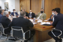 O governador Carlos Massa Ratinho Junior formalizou nesta segunda-feira (31) o repasse de R$ 2,45 milhões para um projeto do Hospital Angelina Caron, localizado em Campina Grande do Sul, na Região Metropolitana de Curitiba, para melhorar o atendimento do público idoso, que representa 35% dos pacientes da unidade. Foto: Jonathan Campos/AEN