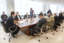 O governador Carlos Massa Ratinho Junior formalizou nesta segunda-feira (31) o repasse de R$ 2,45 milhões para um projeto do Hospital Angelina Caron, localizado em Campina Grande do Sul, na Região Metropolitana de Curitiba, para melhorar o atendimento do público idoso, que representa 35% dos pacientes da unidade. Foto: Jonathan Campos/AEN