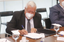 O governador Carlos Massa Ratinho Junior formalizou nesta segunda-feira (31) o repasse de R$ 2,45 milhões para um projeto do Hospital Angelina Caron, localizado em Campina Grande do Sul, na Região Metropolitana de Curitiba, para melhorar o atendimento do público idoso, que representa 35% dos pacientes da unidade. Foto: Jonathan Campos/AEN