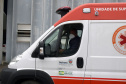 O Governo do Estado realizou nesta terça-feira (1º) a entrega de cinco ambulâncias de suporte básico para ampliação da cobertura do Serviço de Atendimento Móvel de Urgência (Samu) na 4ª Regional de Saúde de Irati, região Centro-Sul do Paraná. Os veículos somam R$ 850 mil em investimentos ? R$ 170 mil cada.  -=  Curitiba, 01/06/2021  -  Foto: Américo Antonio/SESA