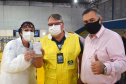 O Paraná iniciou nesta terça-feira (1º) a vacinação contra a Covid-19 em trabalhadores do transporte aéreo, em todo o Estado. O secretário de Estado da Saúde, Beto Preto, esteve presente no ginásio Ney Braga, em São José dos Pinhais, para acompanhar a imunização dos profissionais vinculados ao aeroporto internacional Afonso Pena. - Curitiba, 01/06/2021 - Foto: Américo Antonio/SESA