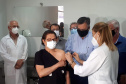 Mais de 4 milhões de paranaenses já receberam a primeira dose da vacina contra a Covid-19. Foram 4.007.506 aplicadas até esta quinta-feira (24), o que significa que 38,36% da população do Estado já iniciou sua imunização.  -  Curitiba, 24/06/2021 -  Foto: Divulgação SESA