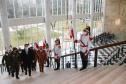 O governador Carlos Massa Ratinho Junior recebeu nesta sexta-feira (9), no Palácio Iguaçu, o comandante-geral do Exército Brasileiro, general Paulo Sérgio Nogueira de Oliveira, e uma comitiva com o alto comando da instituição militar. -  Curitiba, 09/07/2021  -  Foto: Jonathan Campos/AEN