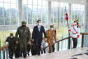 O governador Carlos Massa Ratinho Junior recebeu nesta sexta-feira (9), no Palácio Iguaçu, o comandante-geral do Exército Brasileiro, general Paulo Sérgio Nogueira de Oliveira, e uma comitiva com o alto comando da instituição militar. -  Curitiba, 09/07/2021  -  Foto: José Fernando Ogura/AEN