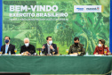 O governador Carlos Massa Ratinho Junior recebeu nesta sexta-feira (9), no Palácio Iguaçu, o comandante-geral do Exército Brasileiro, general Paulo Sérgio Nogueira de Oliveira, e uma comitiva com o alto comando da instituição militar. - Curitiba, 09/07/2021 - Foto: José Fernando Ogura/AEN