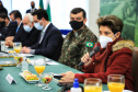 O governador Carlos Massa Ratinho Junior recebeu nesta sexta-feira (9), no Palácio Iguaçu, o comandante-geral do Exército Brasileiro, general Paulo Sérgio Nogueira de Oliveira, e uma comitiva com o alto comando da instituição militar. - Curitiba, 09/07/2021 - Foto: José Fernando Ogura/AEN