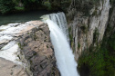 O Monumento Natural Estadual Salto São João, localizado no município de Prudentópolis, região Centro-sul do Estado, recebeu nessa quinta-feira (15) o seu Plano de Manejo - documento com normas para utilização dos atrativos naturais, visando a proteção ambiental do local.  -  Curitiba, 15/07/2021  -  Foto: SEDEST