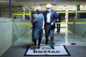 O governador em exercício Darci Piana, conheceu nesta quarta-feira (21), em Londrina, na Região Norte, as instalações da Fiação Bratac, um dos principais elos da cadeia no Estado, responsável pela produção do bicho-da-seda e do fio e também pela comercialização do produto final.  -  Londrina, 21/07/2021  -  Foto: José Fernando Ogura/AEN
