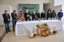 O vice-governador Darci Piana inaugurou nesta quinta-feira (29), em Corbélia, no Oeste do Paraná, uma Unidade Básica de Saúde (UBS) no bairro Santa Catarina e de uma quadra de esportes no Jardim Juliana.Foto: Gisele Barão