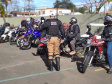 O Batalhão de Polícia de Trânsito (BPTran), juntamente com outros órgãos ligados ao trânsito urbano, promoveu uma manhã de instrução gratuita para motoboys e motofretistas no sábado (31/07). O projeto Trampo Seguro foi desenvolvido para que os usuários de motos conheçam melhor o veículo, as habilidades de condução para evitar acidentes e a legislação de trânsito. Foto: BPTRAN