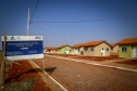 Trinta e duas famílias que viviam em condições precárias ou pagavam aluguel na cidade de Flórida, no Noroeste do Paraná, realizaram nesta quinta-feira (12) o sonho da casa própria. Elas receberam as chaves de suas novas moradias das mãos do governador Carlos Massa Ratinho Junior e não precisarão pagar nada por elas.  -  Flórida, 12/08/2021  -  Foto: Gilson abreu/AEN
