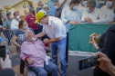 Trinta e duas famílias que viviam em condições precárias ou pagavam aluguel na cidade de Flórida, no Noroeste do Paraná, realizaram nesta quinta-feira (12) o sonho da casa própria. Elas receberam as chaves de suas novas moradias das mãos do governador Carlos Massa Ratinho Junior e não precisarão pagar nada por elas.  -  Flórida, 12/08/2021  -  Foto: Gilson abreu/AEN